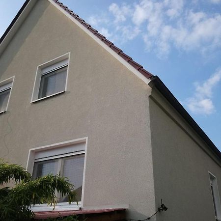 Privates Einzelzimmer Bei Der Weser-Ems-Halle أولدنبورغ المظهر الخارجي الصورة